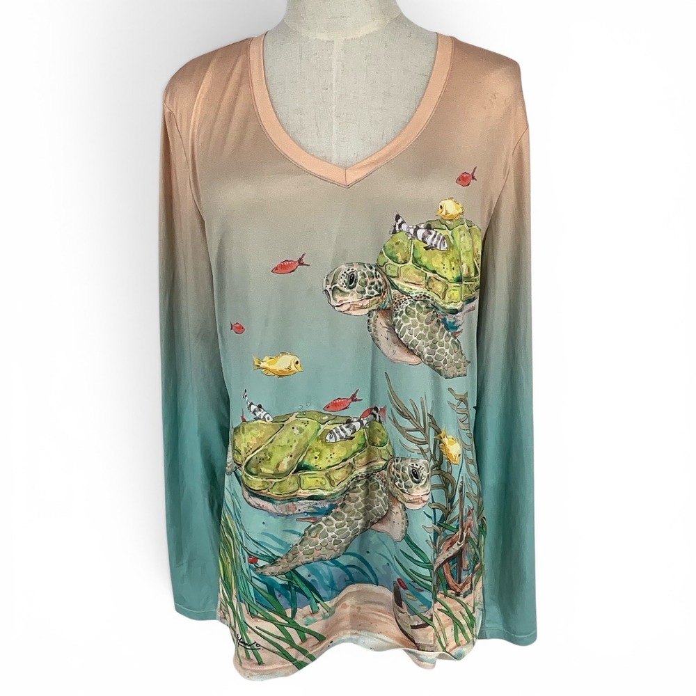 Art & Sol Amber Moran Sea Turtle Ombre V-Neck Long Sleeve Rash Guard Top Women M